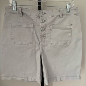 Lee Women's Gray Button-Front Shorts